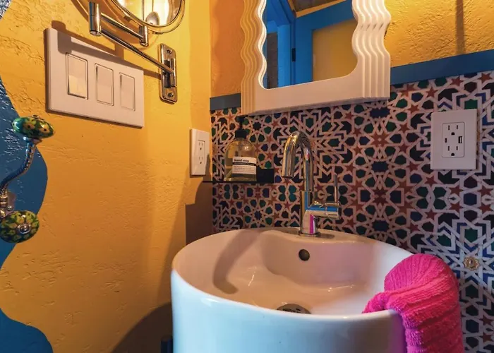 Hostwise - Le Petit Riad, A Moroccan Oasis * Pittsburgh